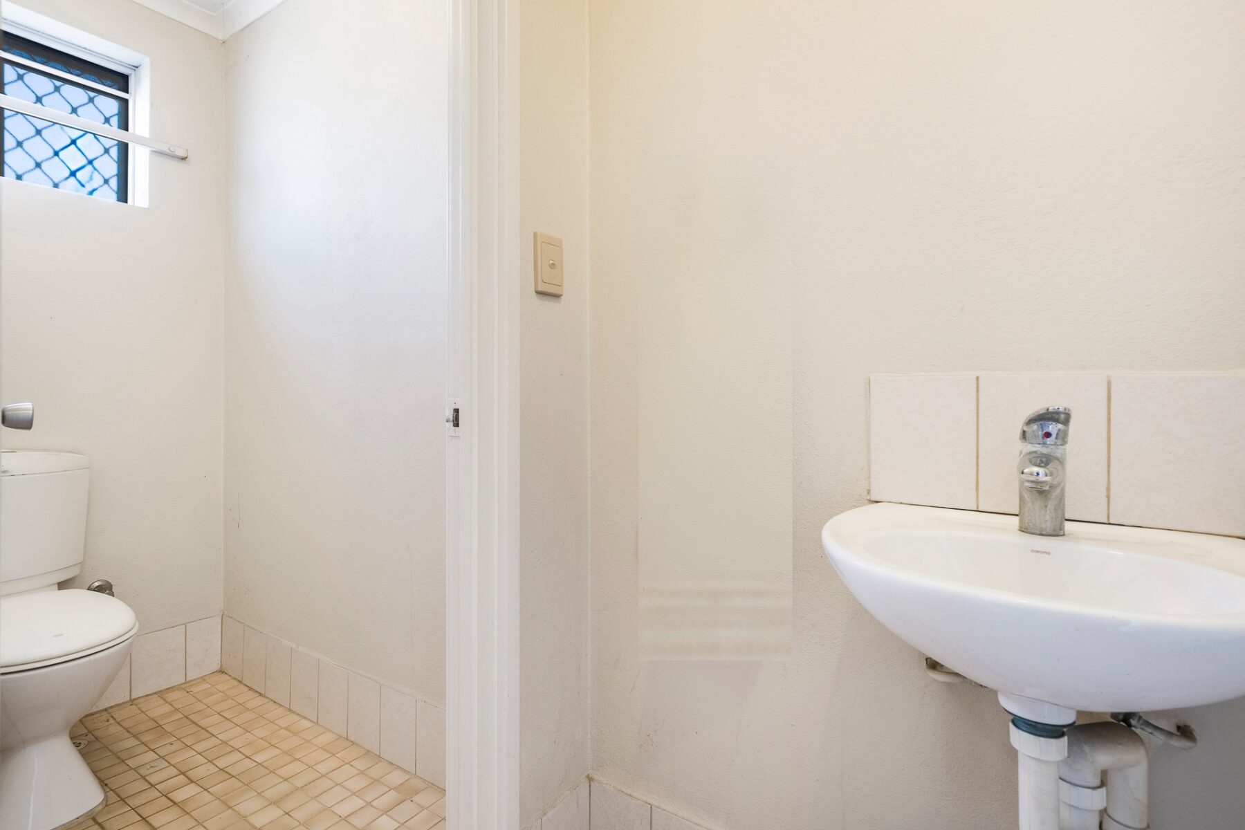 Commercial: 4/39 Crocker Drive, Malaga, WA, 6090 photo-2