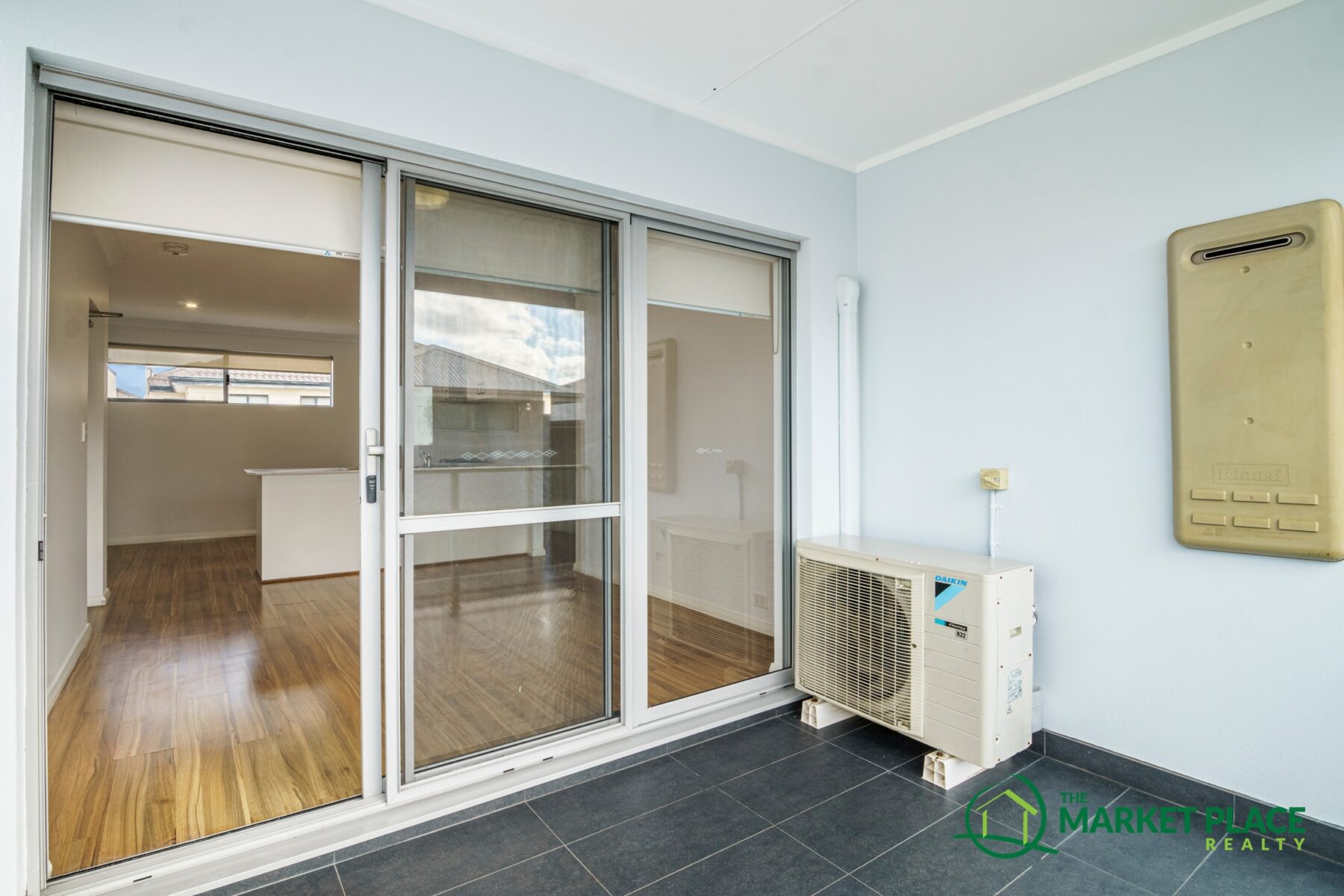 Property: 7/360 Hardey Road, Cloverdale, WA, 6105 photo-4