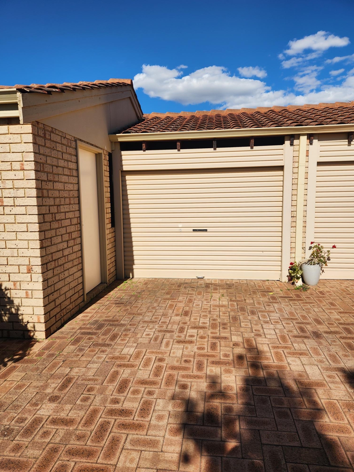 Rental: Scarborough, WA, 6019 photo-17