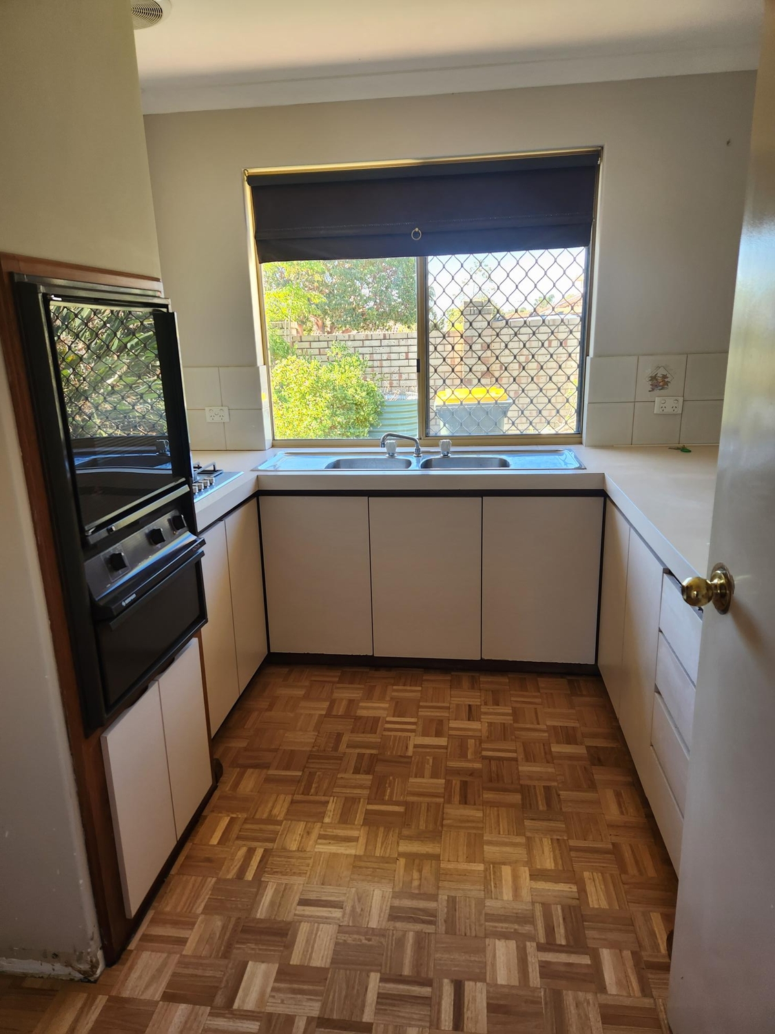 Rental: Scarborough, WA, 6019 photo-13