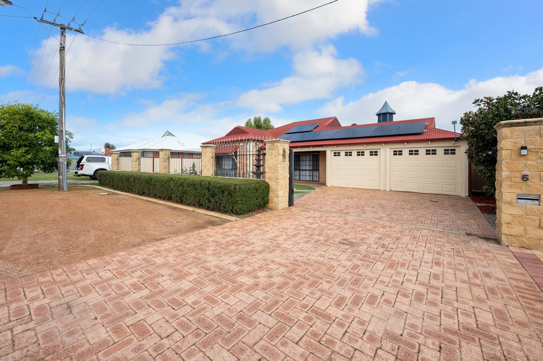 Rental: Ascot, WA, 6104 photo-28