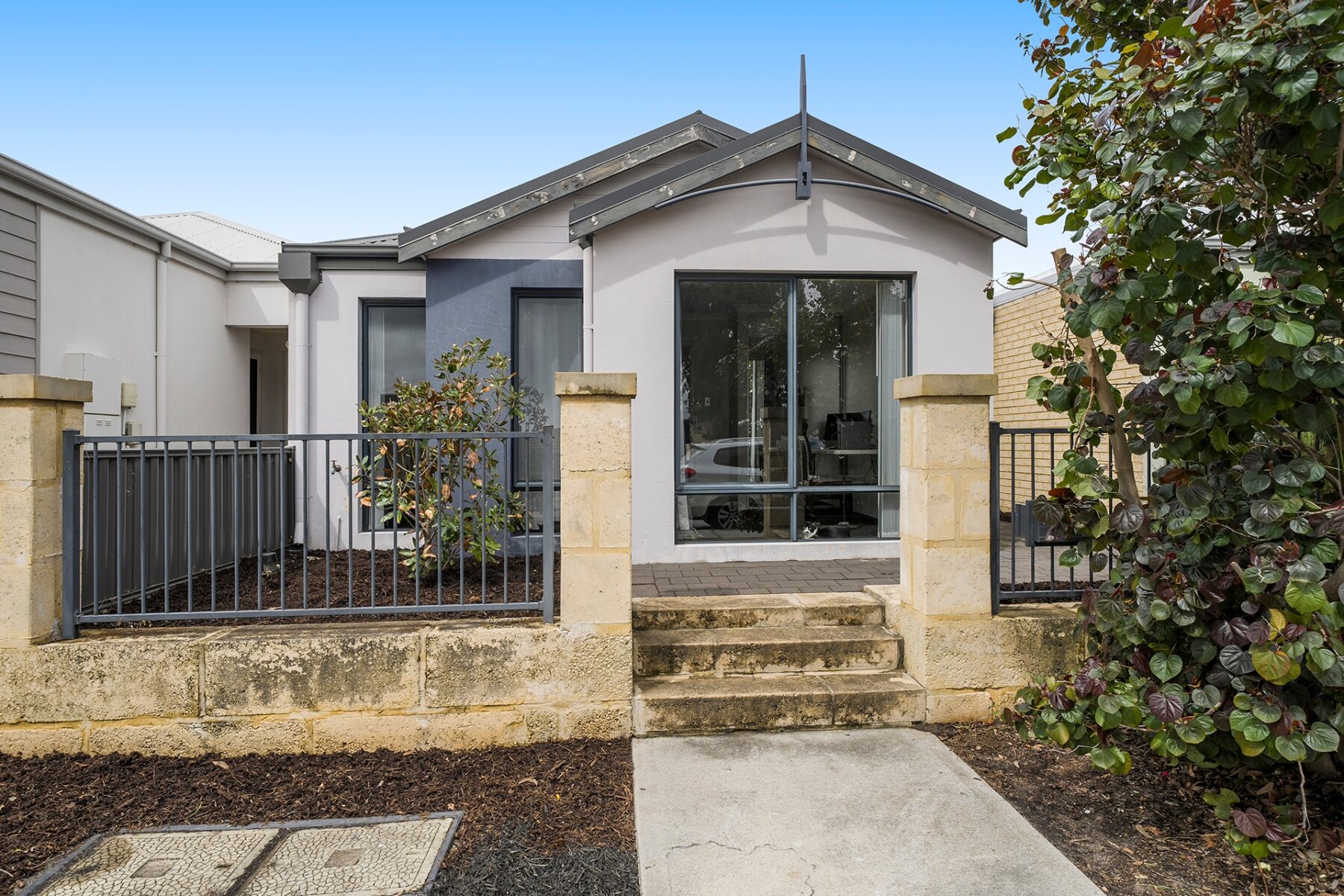 Rental: Brabham, WA, 6055 photo-16