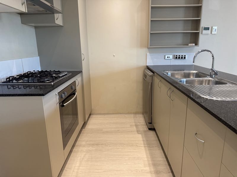 Rental: Brabham, WA, 6055 photo-9