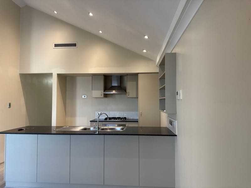 Rental: Brabham, WA, 6055 photo-8