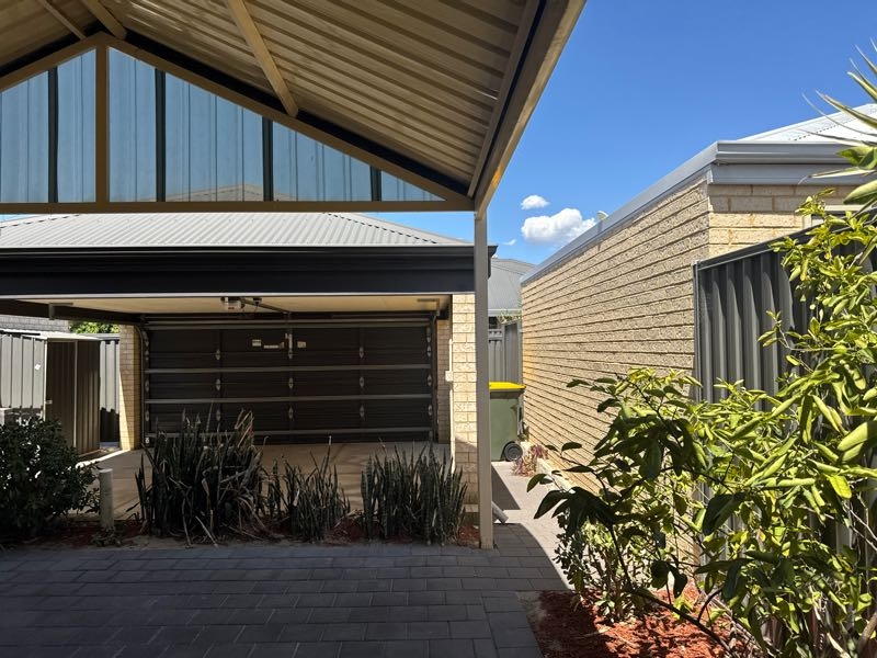 Rental: Brabham, WA, 6055 photo-5