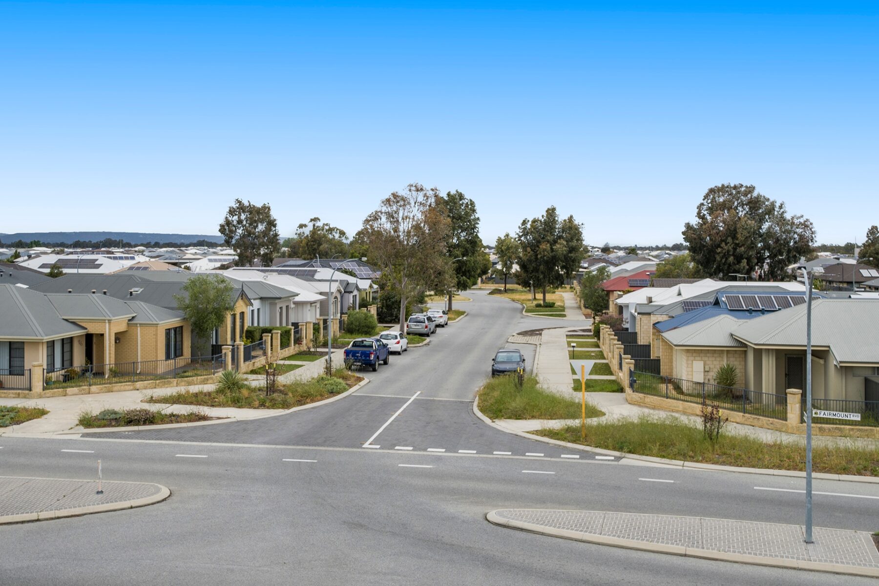 Rental: Brabham, WA, 6055 photo-17