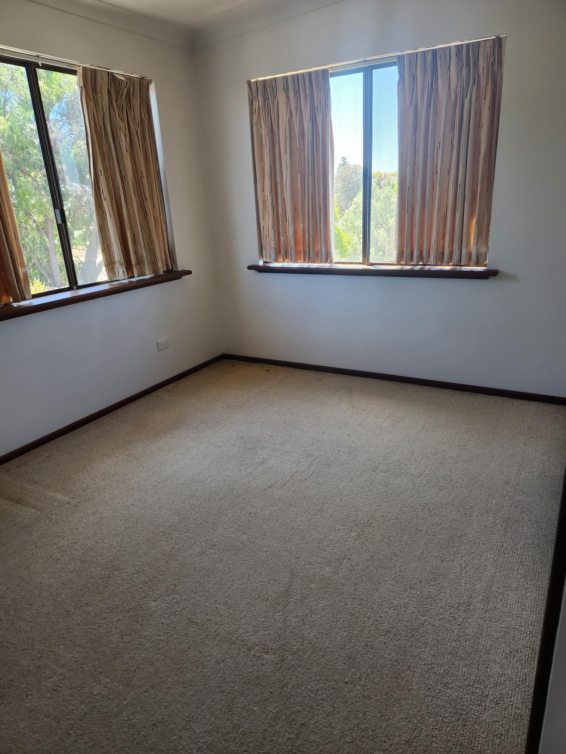 Rental: Trigg, WA, 6029 photo-26