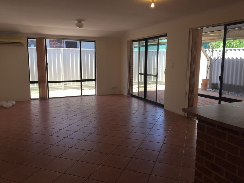 Rental: Dianella, WA, 6059 photo-10