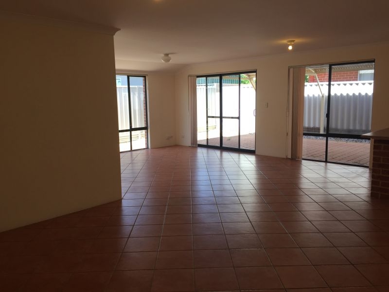 Rental: Dianella, WA, 6059 photo-8