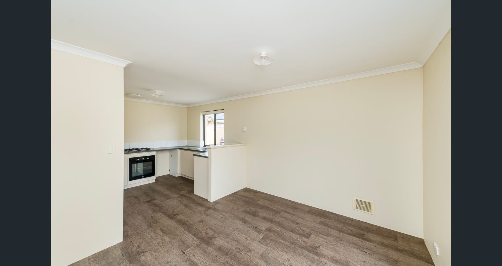 Rental: Balga, WA, 6061 photo-15