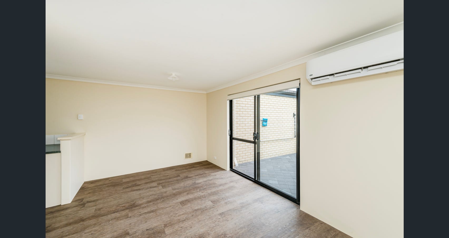 Rental: Balga, WA, 6061 photo-16