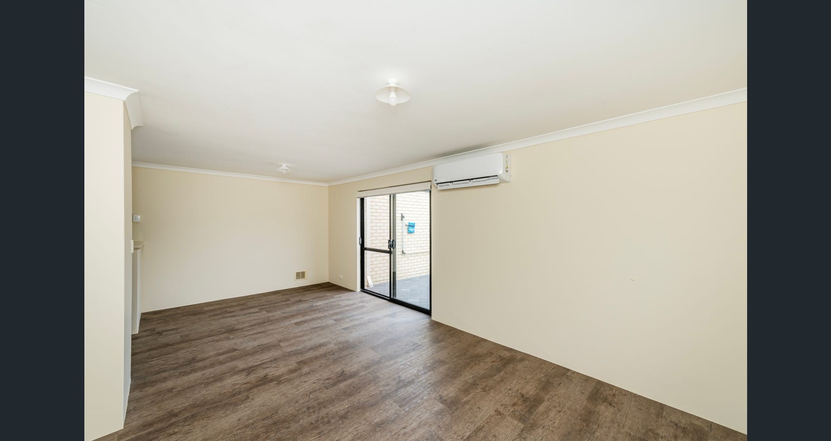Rental: Balga, WA, 6061 photo-9