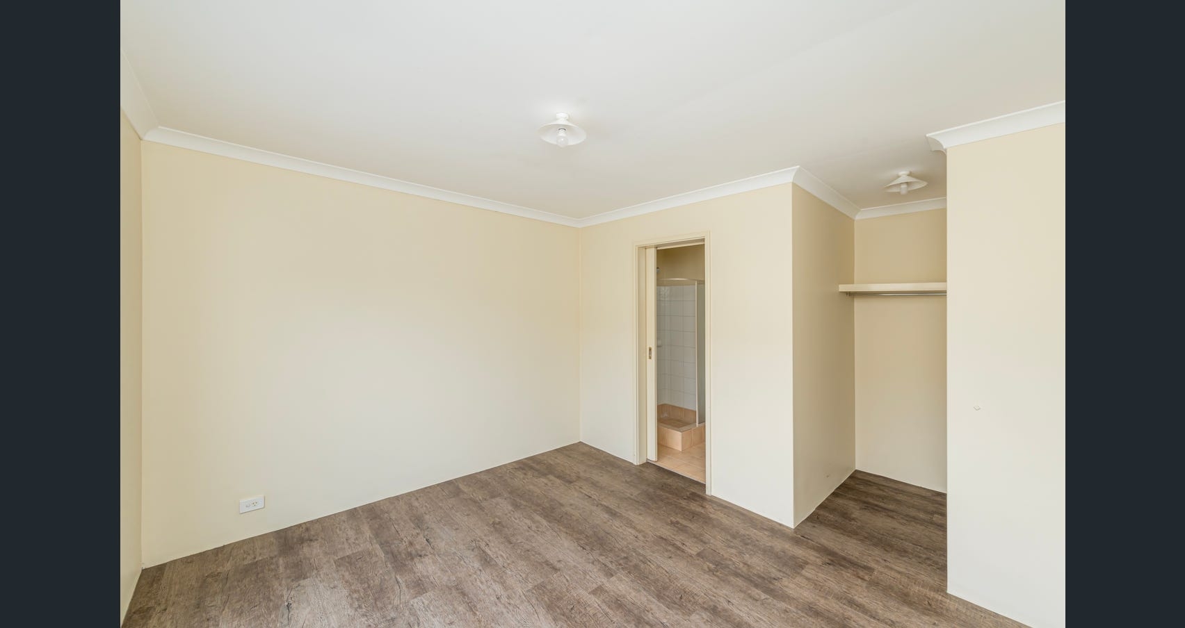 Rental: Balga, WA, 6061 photo-2