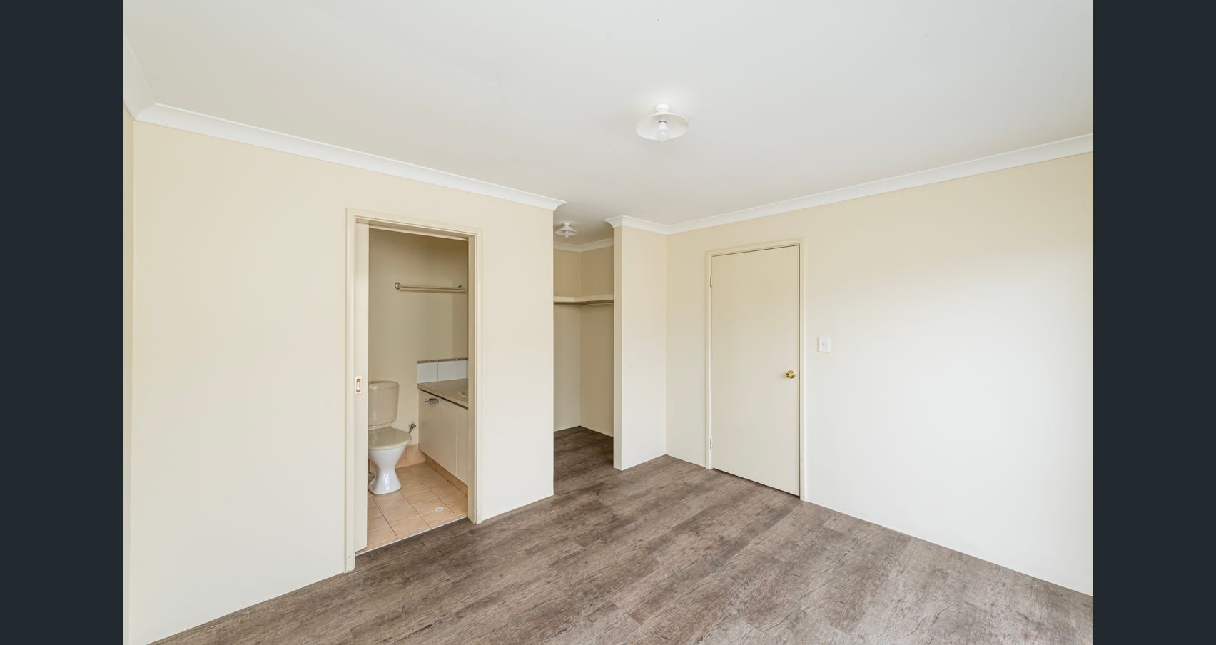 Rental: Balga, WA, 6061 photo-3