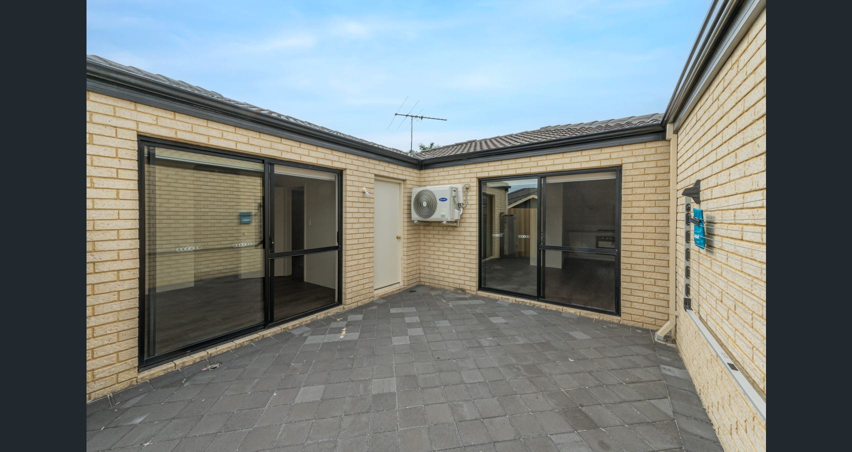 Rental: Balga, WA, 6061 photo-8