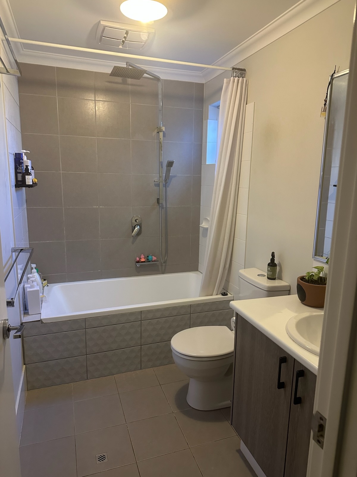 Rental: Joondanna, WA, 6060 photo-5