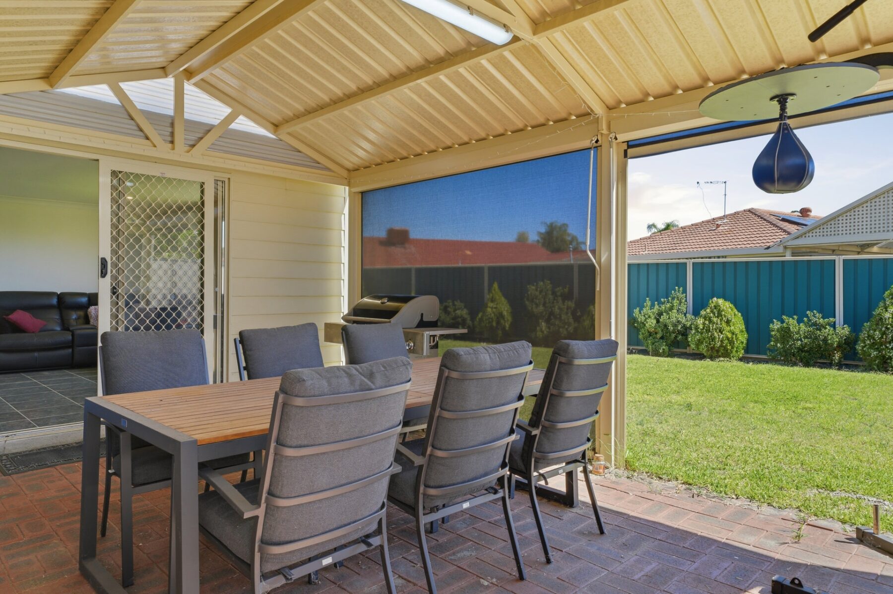 Property: 9 Beadon Close, Ballajura, WA, 6066 photo-13