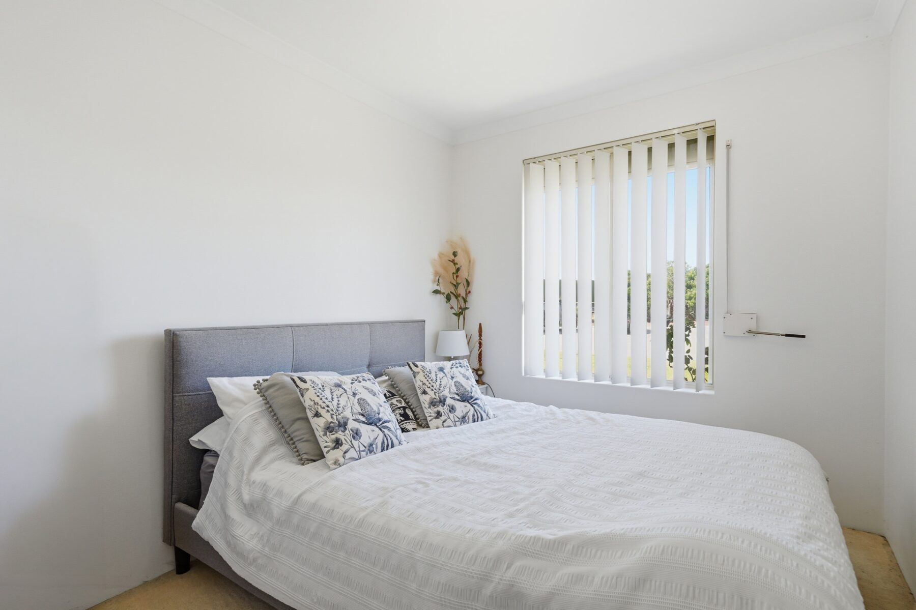 Property: 9 Beadon Close, Ballajura, WA, 6066 photo-11