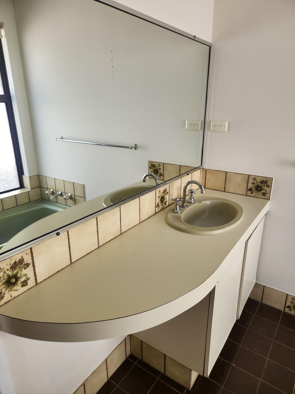 Rental: Warwick, WA, 6024 photo-1