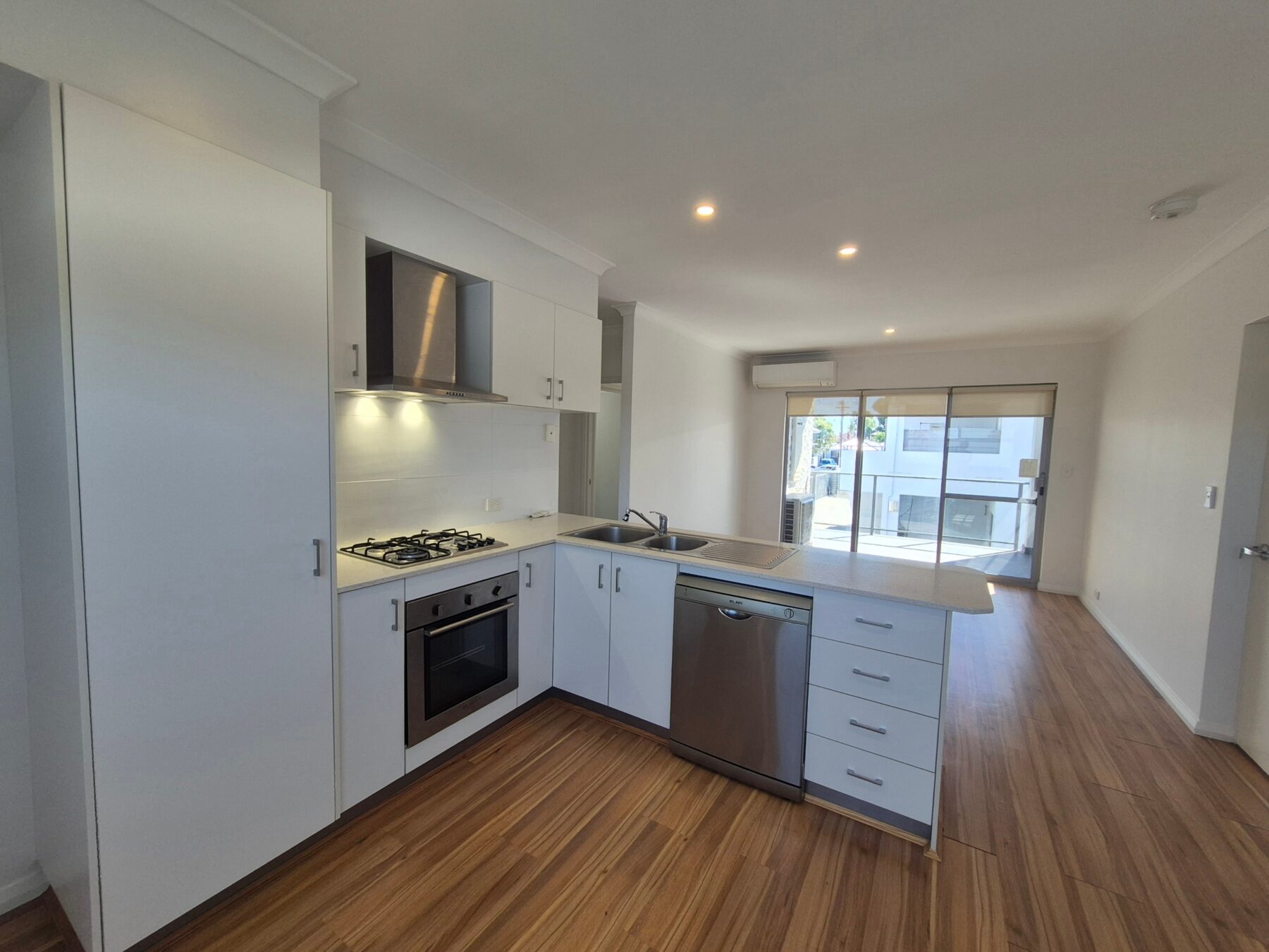 Property: unit 5/360 Hardey Road, Cloverdale, WA, 6105 photo-17