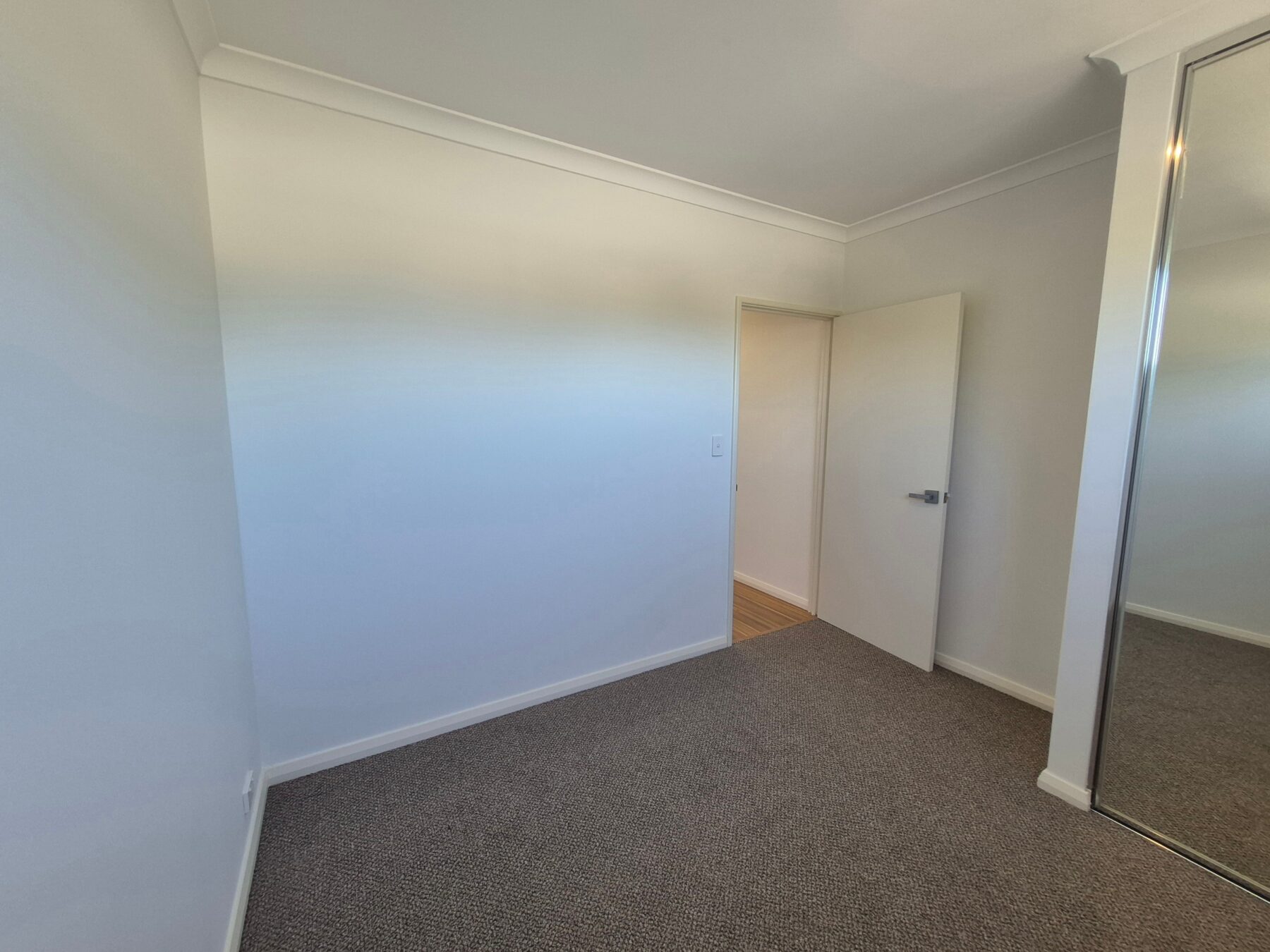 Property: unit 5/360 Hardey Road, Cloverdale, WA, 6105 photo-14