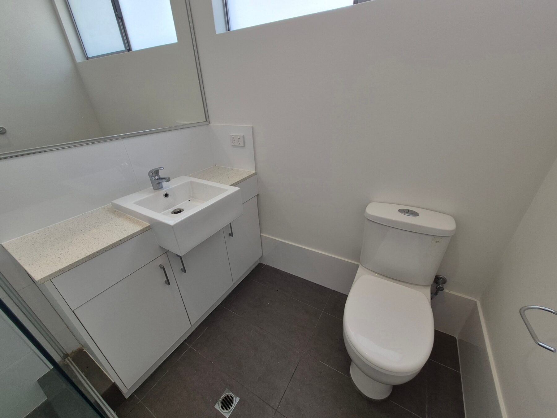 Property: unit 5/360 Hardey Road, Cloverdale, WA, 6105 photo-9