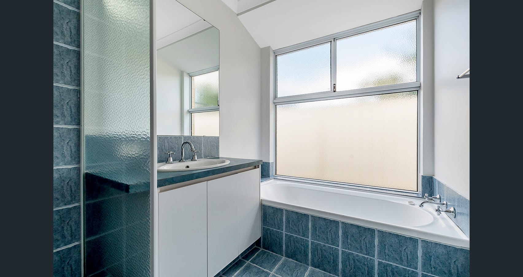 Rental: Baldivis, WA, 6171 photo-15