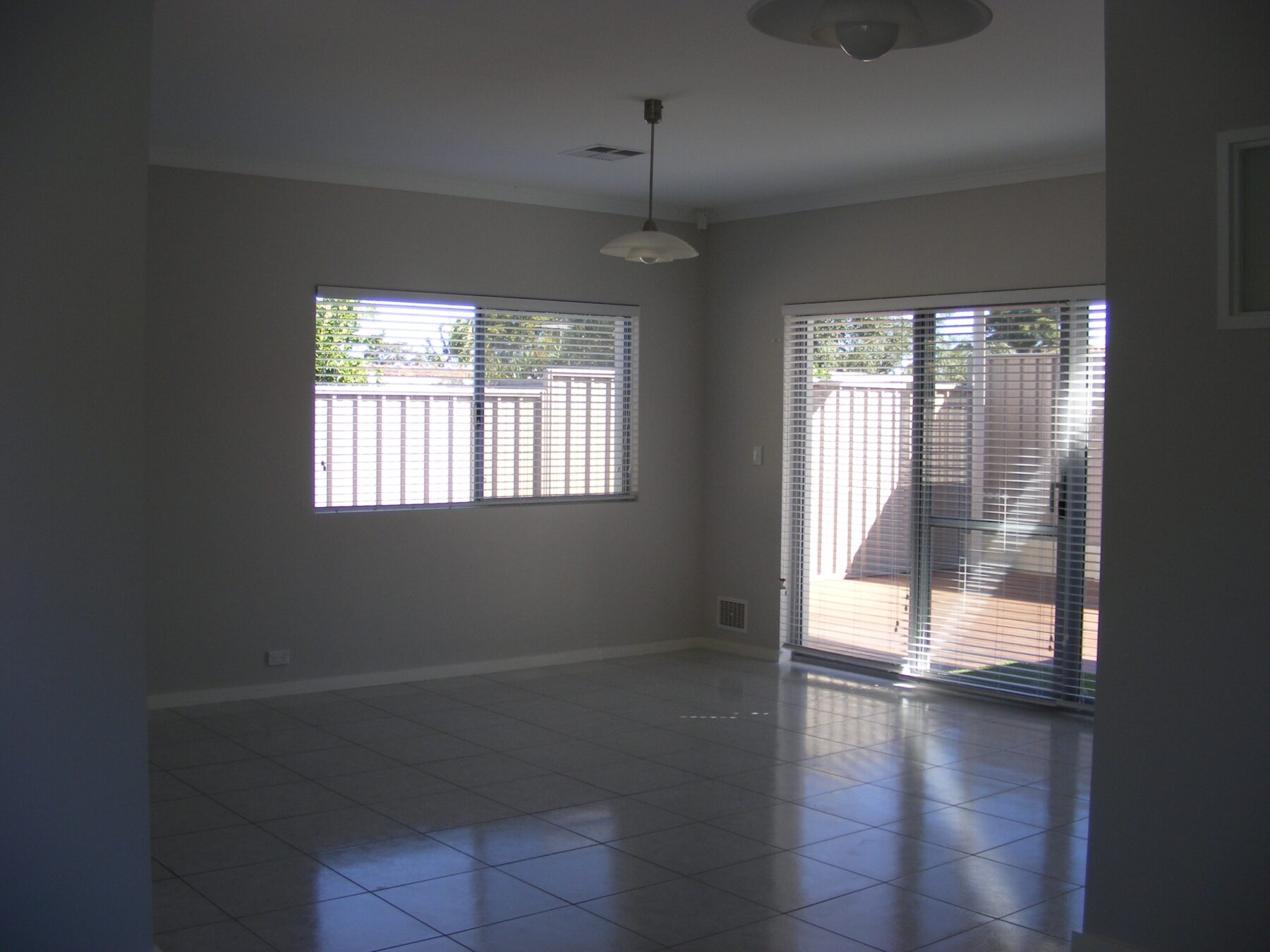 Rental: Dianella, WA, 6059 photo-18