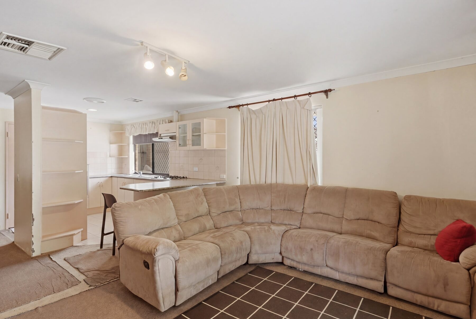 Property: 118 Benara Road, Noranda, WA, 6062 photo-17