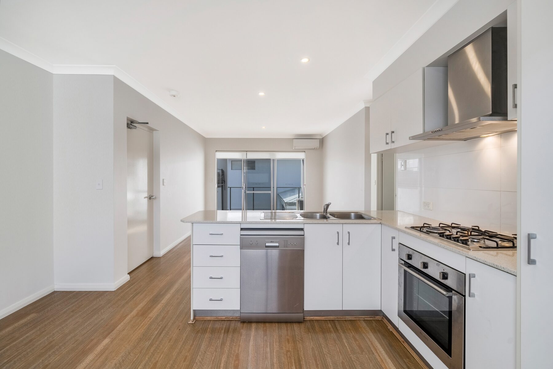 Property: 4/360 Hardey Road, Cloverdale, WA, 6105 photo-28