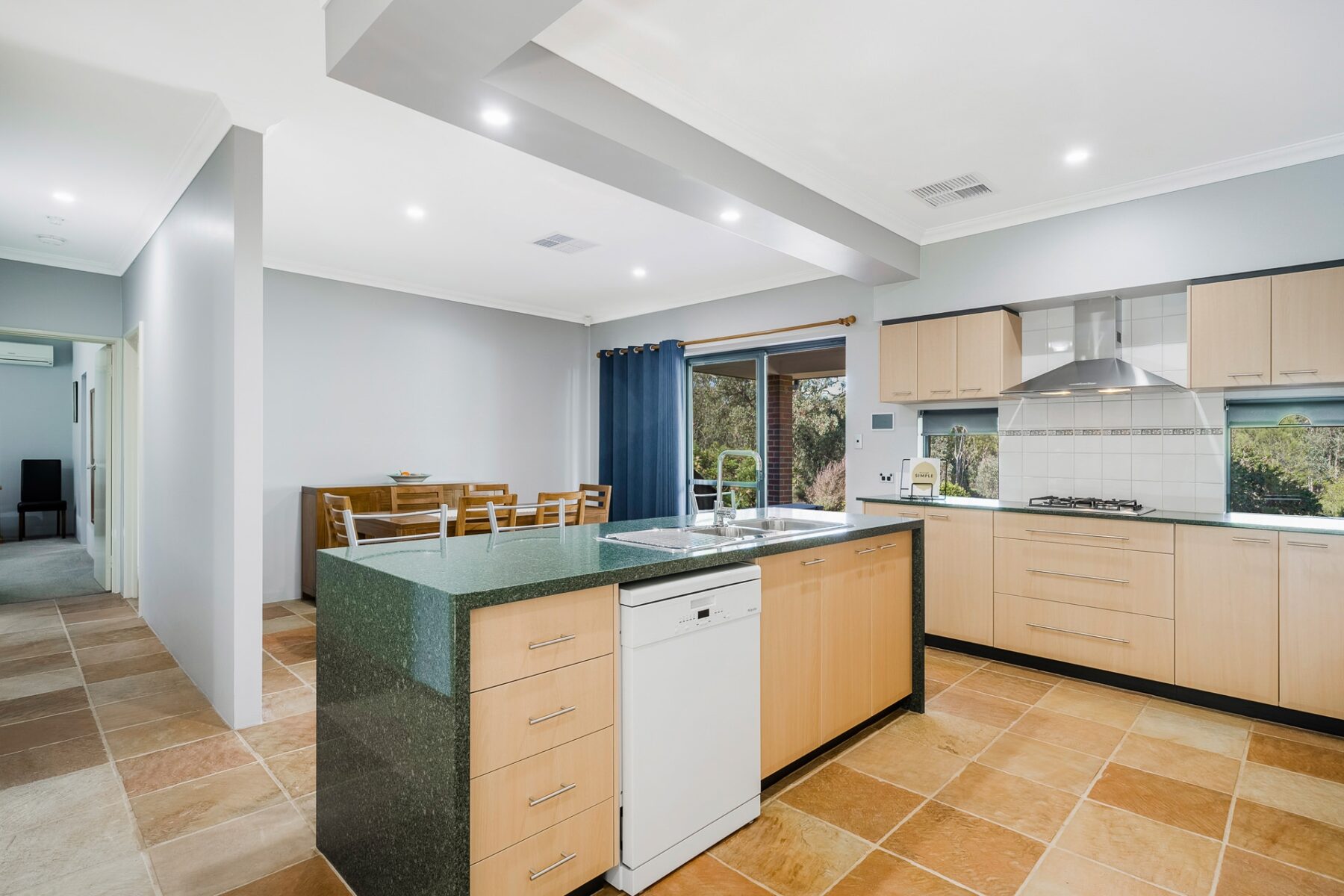 Property: 80 Brompton Heights, Gidgegannup, WA, 6083 photo-27