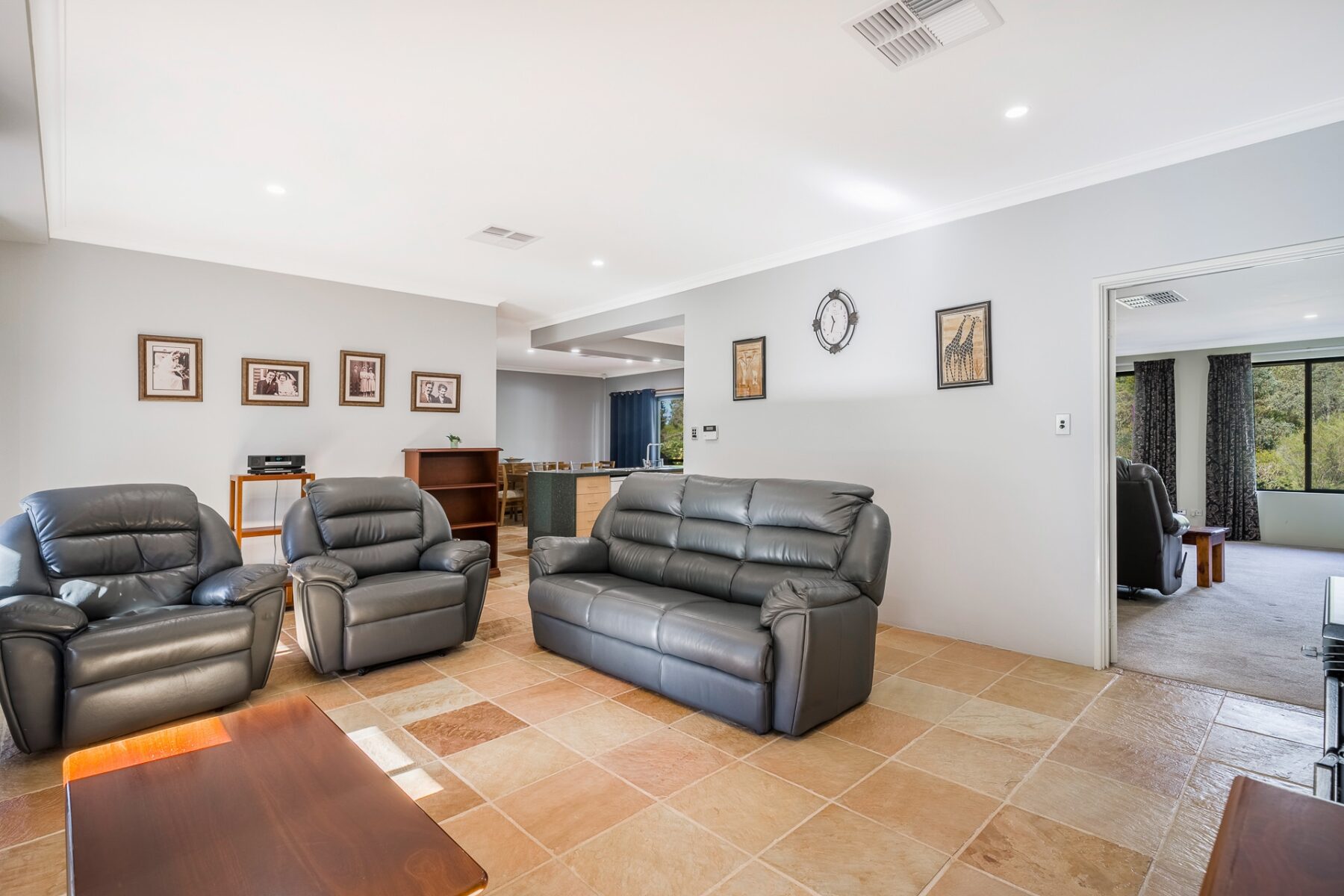 Property: 80 Brompton Heights, Gidgegannup, WA, 6083 photo-29