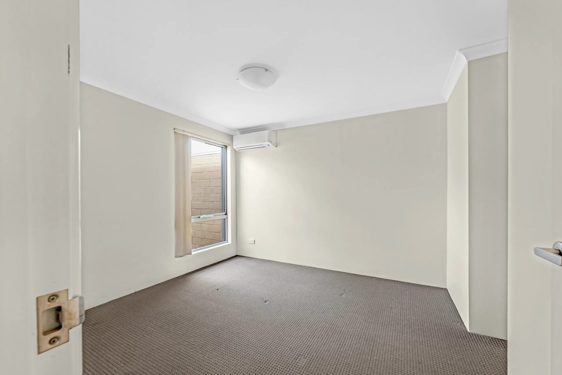 Rental: Alkimos, wa, 6038 photo-9