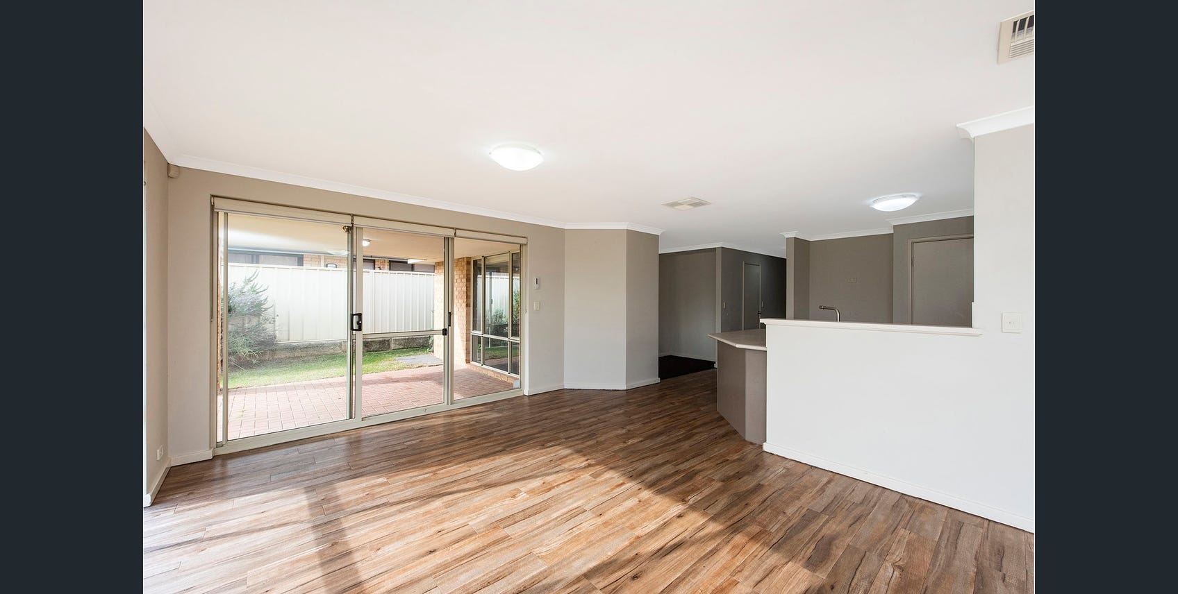 Rental: Secret Harbour, WA, 6173 photo-22