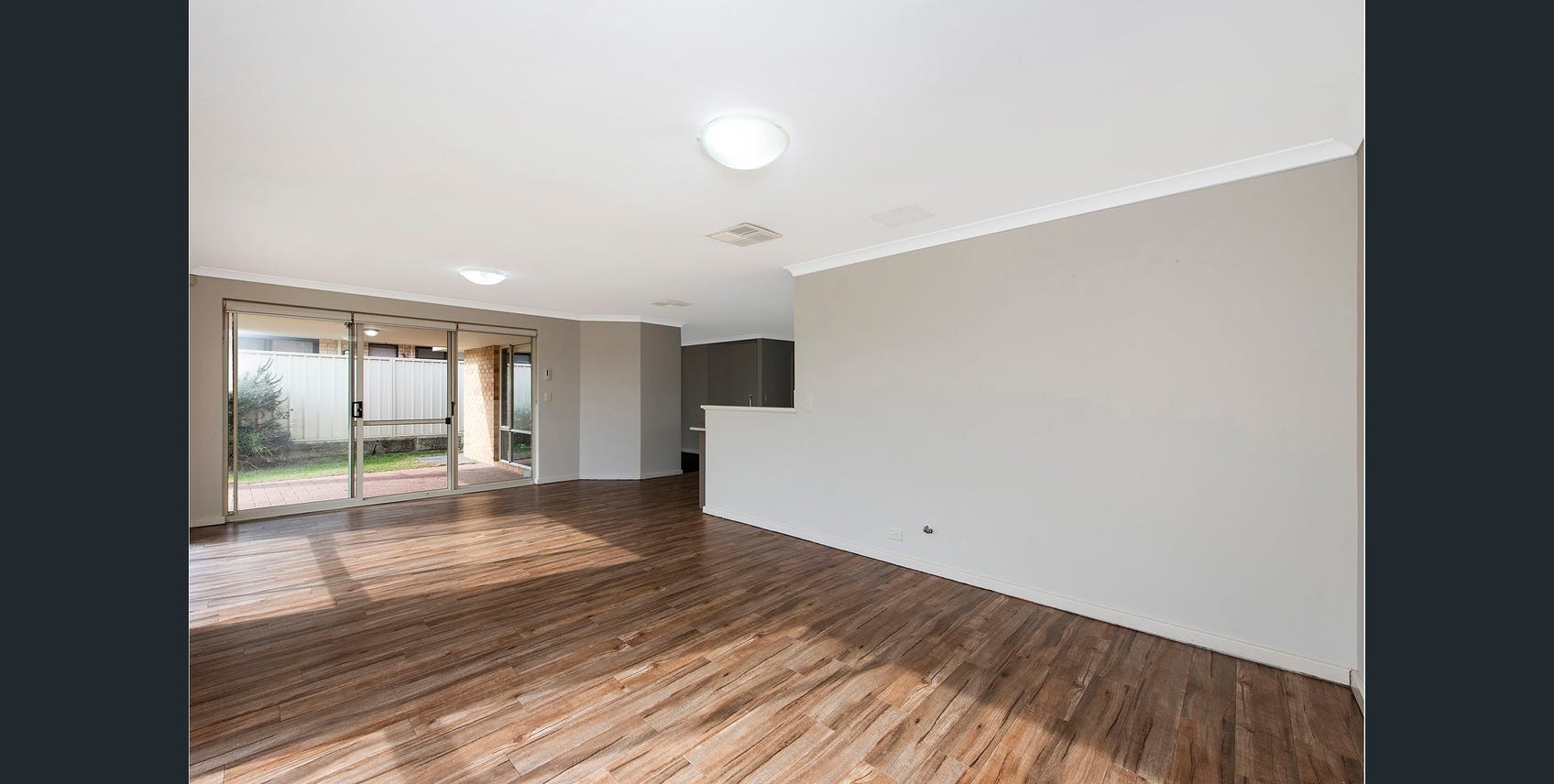 Rental: Secret Harbour, WA, 6173 photo-23