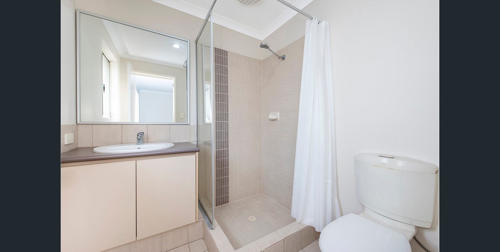Rental: Secret Harbour, WA, 6173 photo-3