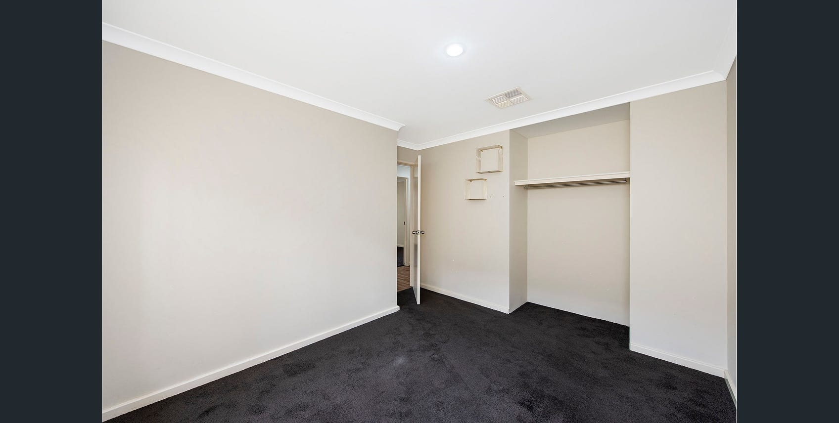 Rental: Secret Harbour, WA, 6173 photo-9