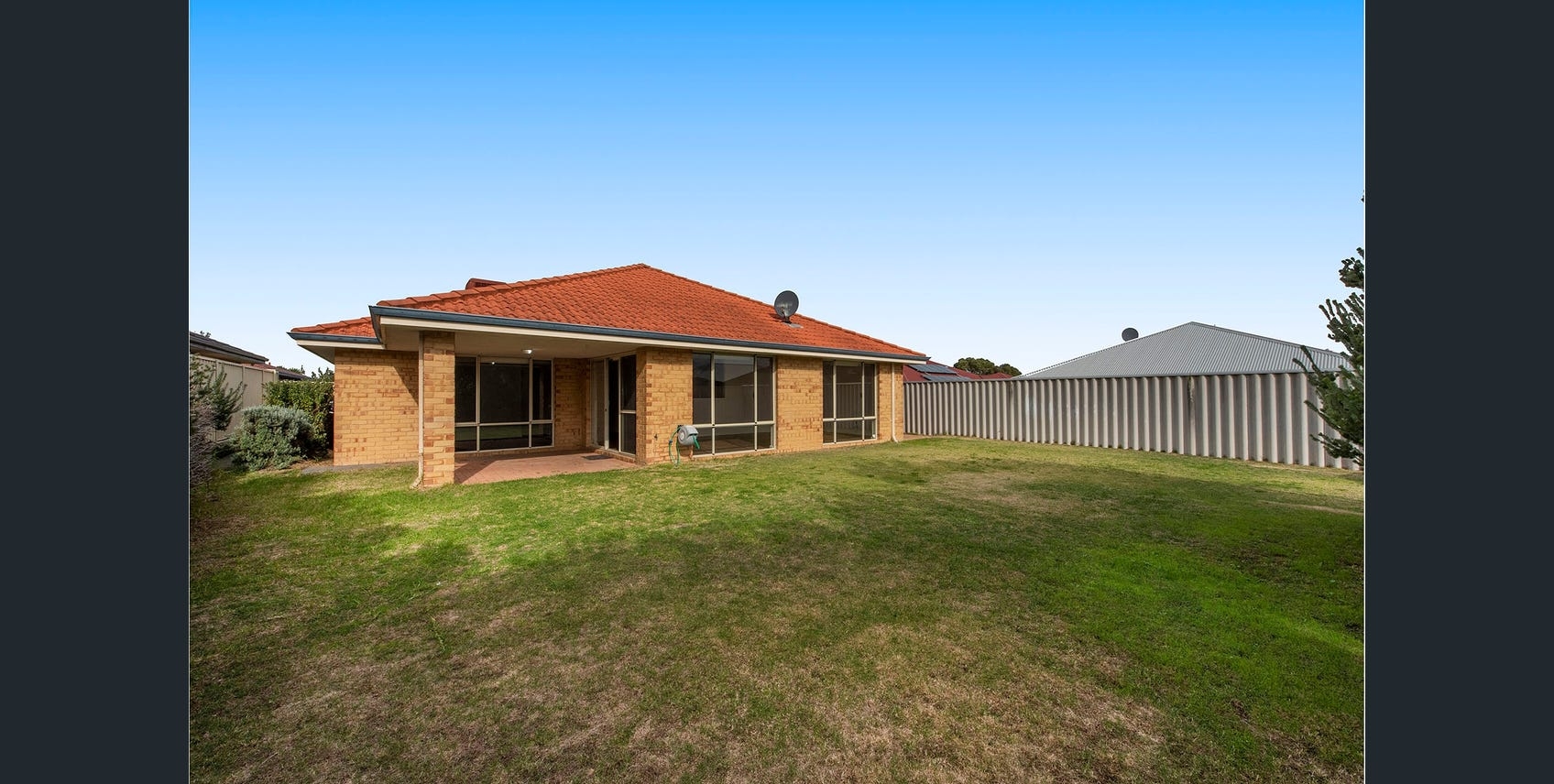 Rental: Secret Harbour, WA, 6173 photo-14