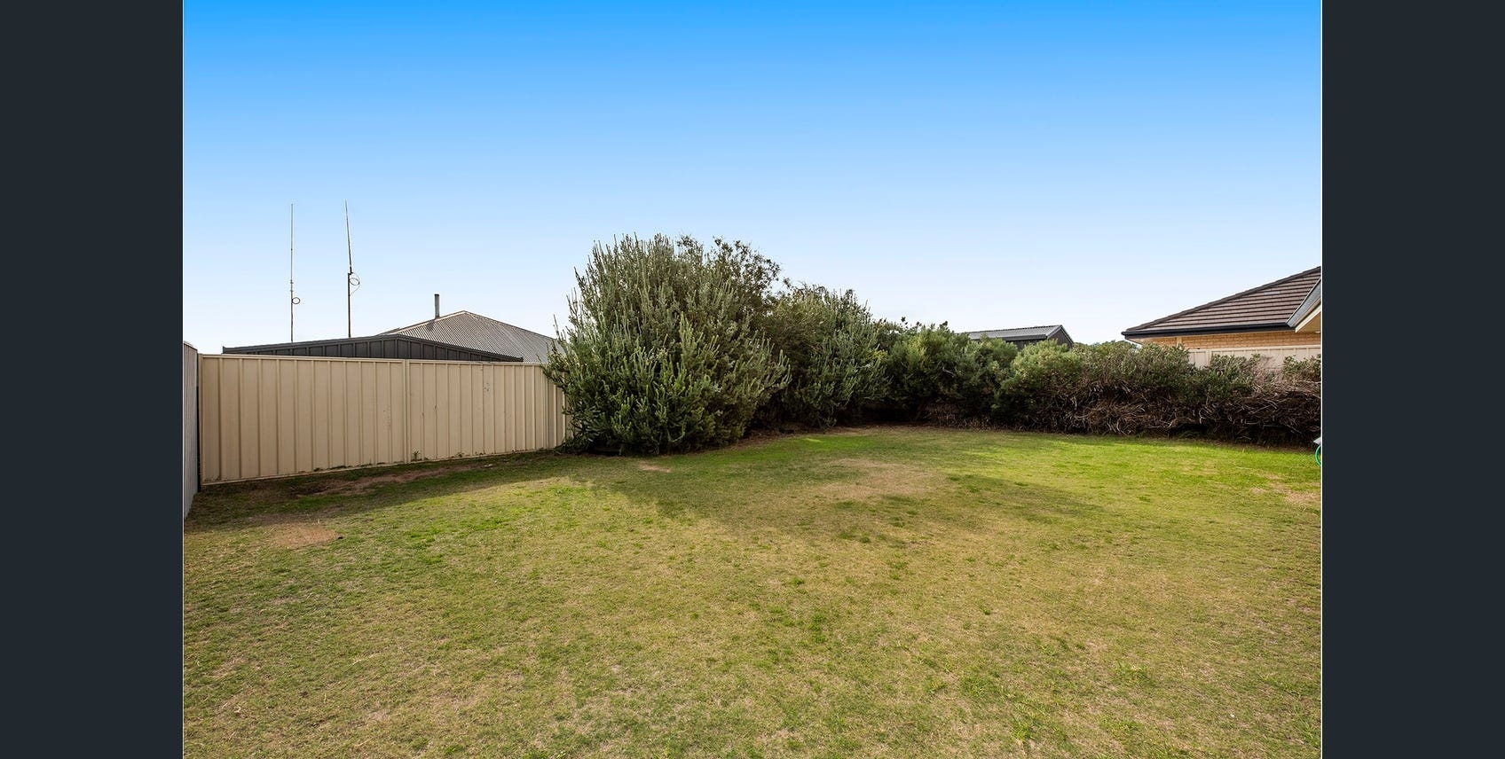Rental: Secret Harbour, WA, 6173 photo-32