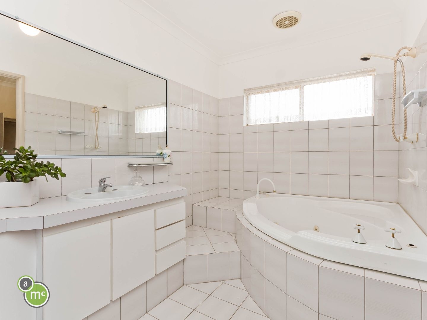 Rental: Joondanna, WA, 6060 photo-8